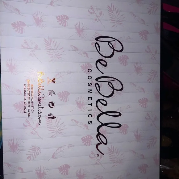 Wild Behavior Eyeshadow Palette - Pink and Brown - Picture 5 of 10